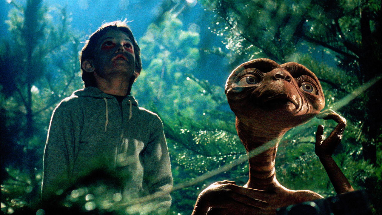 ET the Extra-Terrestrial : Sci-fi Klasik Spielberg yang Menawarkan Keajaiban